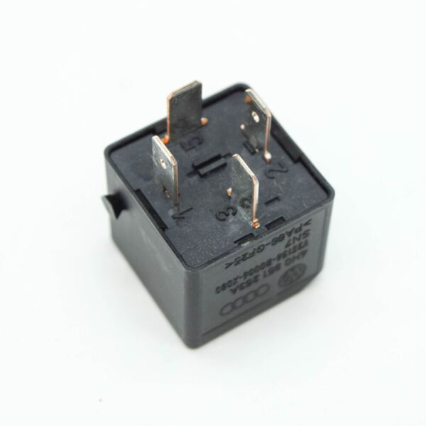 SKODA SUPERB MK2 3T RELAY 4H0951253A NEW GENUINE