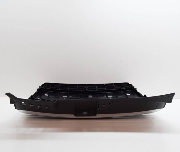 Audi A4 B7 Front Grille 8E0853651J1QP NEW