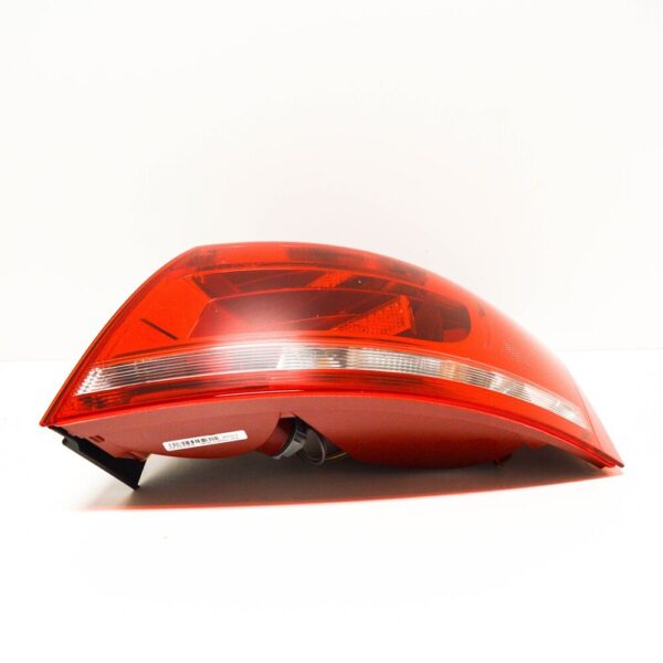 Audi A4 Convertible 8H7, B6, 8HE, B7 Rear Right Taillight Lamp 8H0945096D NEW ORIGINAL - Image 4