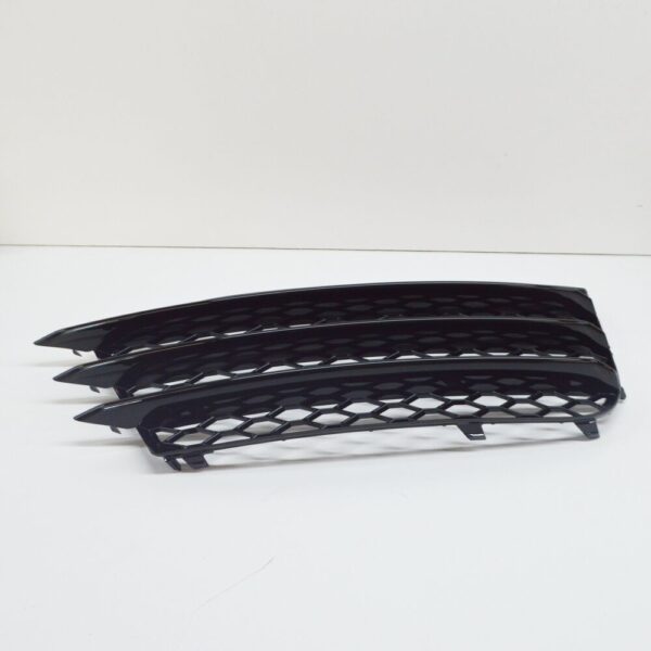 Audi TTRS 10-14 New ORIGINAL Front Bumper Air Guide Grill Right Side - Image 3