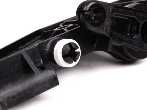 NEW AUDI TT/TTS RHD SET OF BONNET RELEASE HANDLE AND BRACKET 8J2823633C - Image 4