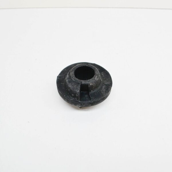 Audi A4 B8 rubber pad for lower rear suspension 8K0512297E NEW ORIGINAL - Image 3