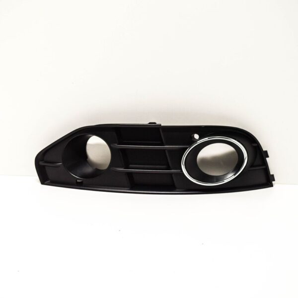 Audi A4 B8 Front Bumper Right Side Fog Light Grille 8K0807682J01C NEW ORIGINAL - Image 4