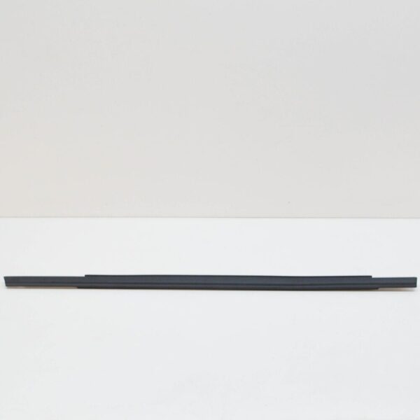 Audi A4 B8 rear left window trim 8K0839477F - Image 5