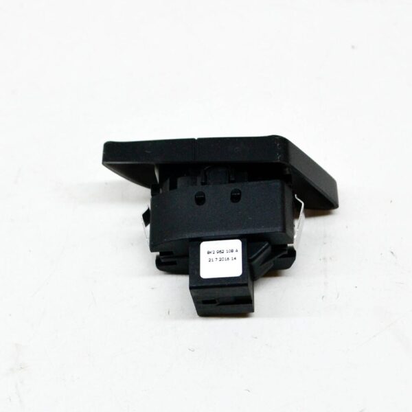 AUDI A4 B8 Front Right Door Locking Safety Switch RHD 8K2962108AV10 NEW ORIGINAL - Image 4