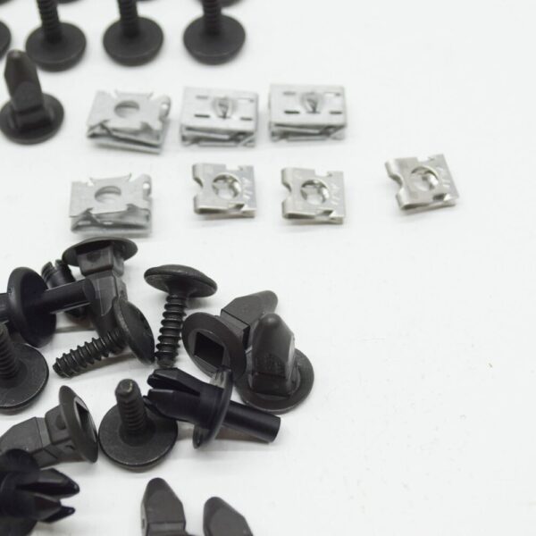 Audi A3 Convertible 8P Front Wheel Housing Liner Attachment Kit 8P0098629A NEW - Image 5