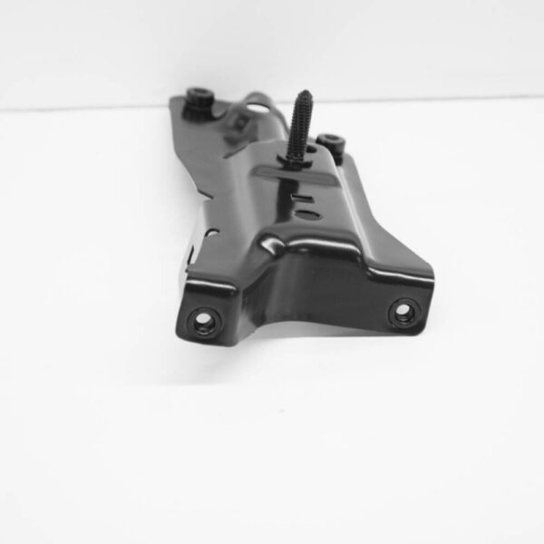 Audi A3 8P Front Left Fender Brace 8P0821135B NEW ORIGINAL - Image 3