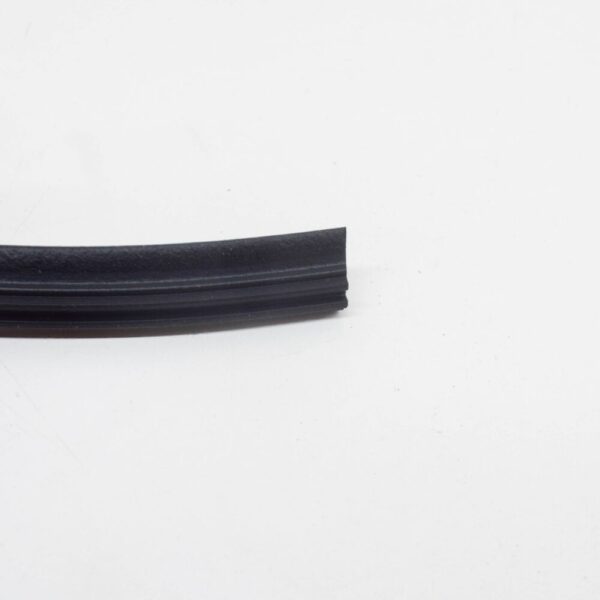 AUDI A3 8P Front Windsield Upper Molding 8P0845522 NEW