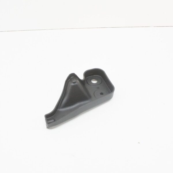Audi A3 8P rear bumper right lower bracket 8P3807330 new ORIGINAL - Image 4