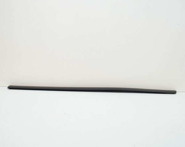 8P3853959JGRU
