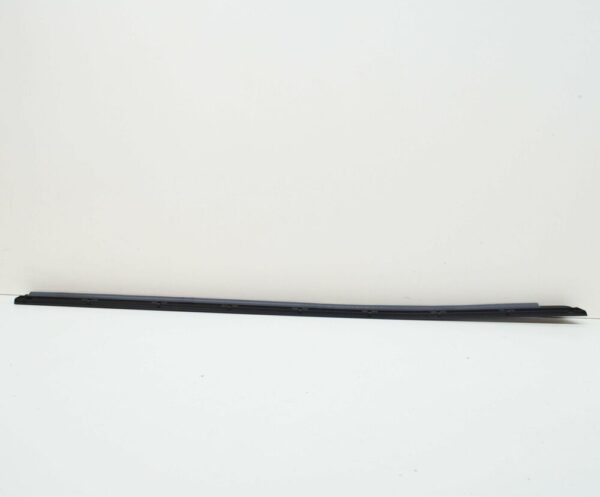 8P3853959J GRU