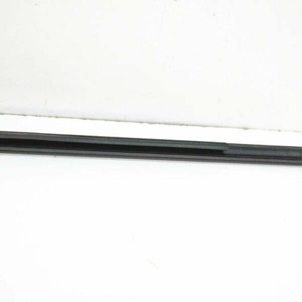 NEW AUDI A3 8P SPORTBACK REAR RIGHT OUTER WINDOW SLOT SEAL 8P4839478A
