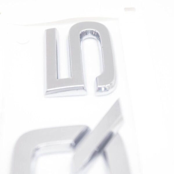 Audi Q5 8R Rear Boot Trunk Label Badge Decal Emblem 8R08537412ZZ NEW ORIGINAL - Image 4