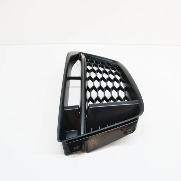NEW AUDI TT FV FRONT LEFT AIR GUIDE GRILLE 8S0807681B T94 8S0807681BT94 - Image 5