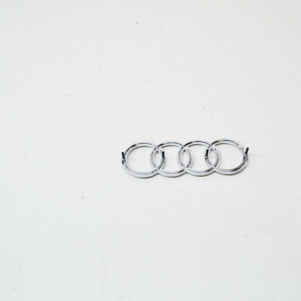 Audi RSQ3 8U Signature on Original Engine Cover 8T0103940A - Image 4