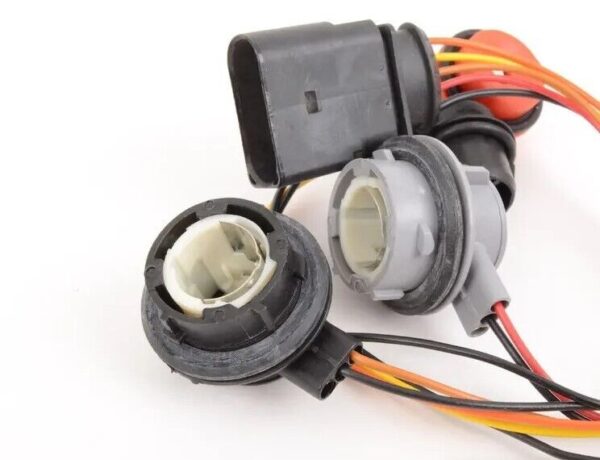 Audi A5 8T external rear light loom wiring original bulb holder - Image 3