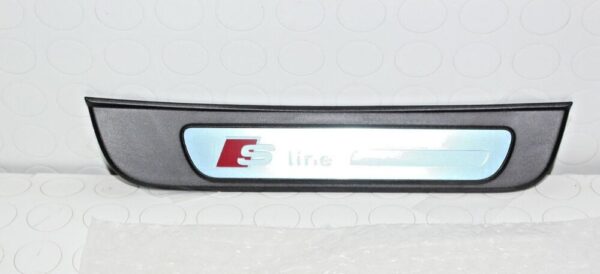 8T8853376B