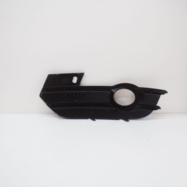 Audi Q3 8U Front Bumper Right Fog Grille 8U0807682ASP9 NEW