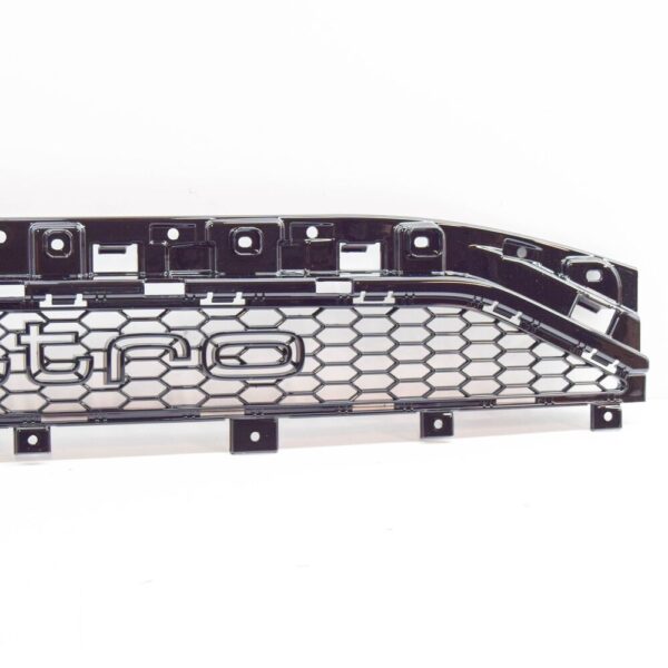 AUDI RS Q3 8U FRONT BUMPER CENTRE GRILLE 8U0807683BT94 NEW ORIGINAL
