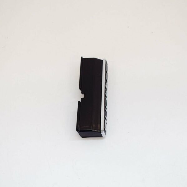 Audi Q3 8U Front Bumper Upper Grille QUATTRO Badge 8U0853736BT94 NEW ORIGINAL - Image 4