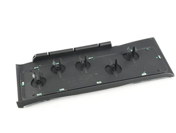 8U1-864-777-A-4PK