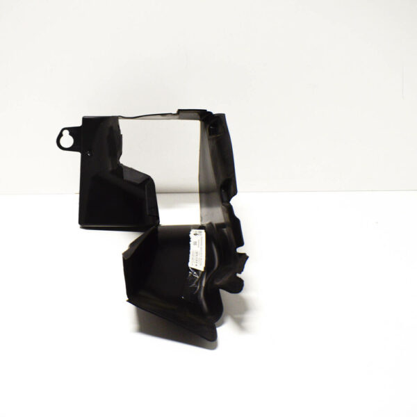 NEW AUDI A3 8V LEFT AIR DUCT GUIDE 8V0121673B OEM - Image 3