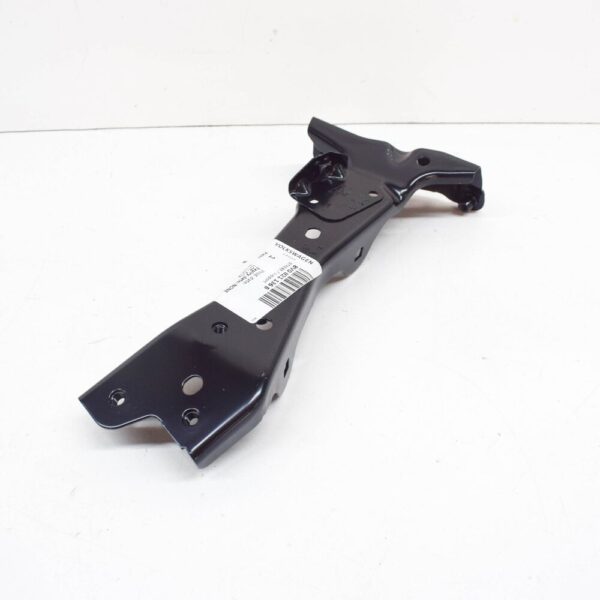 Audi A3 Sportback 8V fender holder front right 8V0821136B NEW ORIGINAL