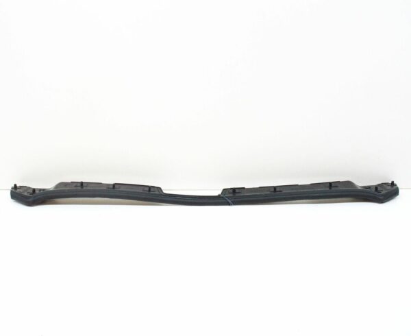 8V0823126B