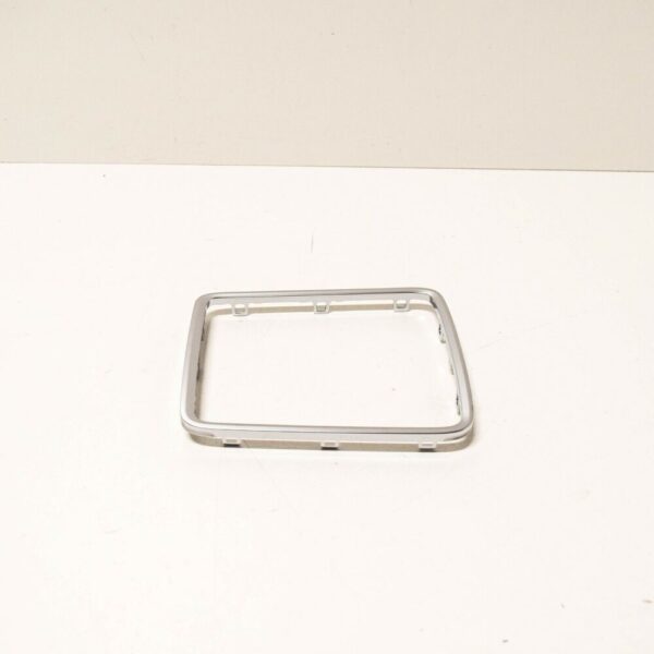 NEW AUDI A3 8V FRONT CENTER CONSOLE CHROME SURROUND TRIM 8V08642603Q7 ORIGINAL - Image 4