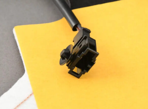 NEW GENUINE OEM 8V0963555