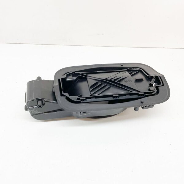 AUDI A3 8V FUEL FILLER INSERT 8V4809906D NEW ORIGINAL - Image 4
