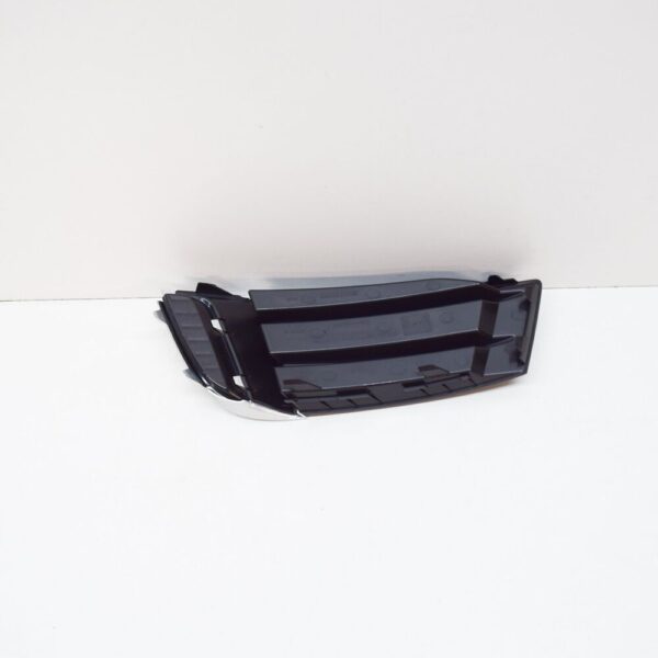 Audi A3 8v1, 8vk Front Right Grill 8V58076729B9 NEW ORIGINAL - Image 3