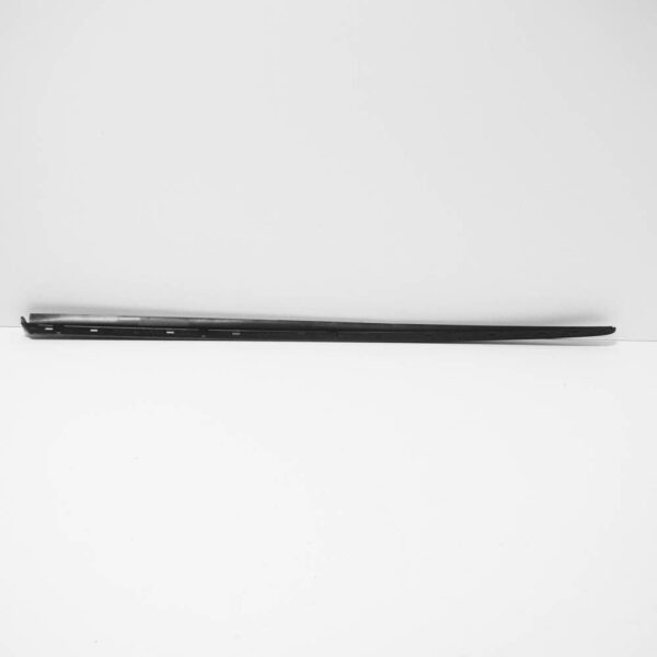 Audi A3 8V windshield front deflector 8V5854328A9B9 new - Image 4