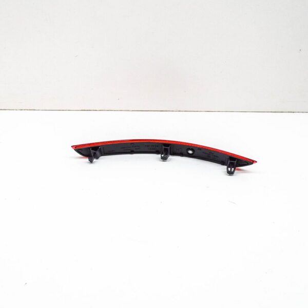 Audi A3 8V rear bumper left reflector 8V5945105A new - Image 3