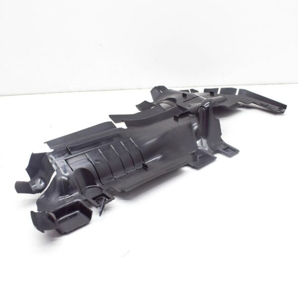 Audi A4 B9 Avant radiator air routing left 8W0121283BS NEW ORIGINAL - Image 3