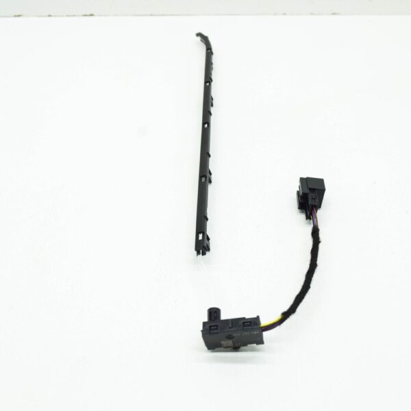 AUDI A4 B9 Avant Right Door Panel Card Light Fibre  8W0947094 NEW ORIGINAL