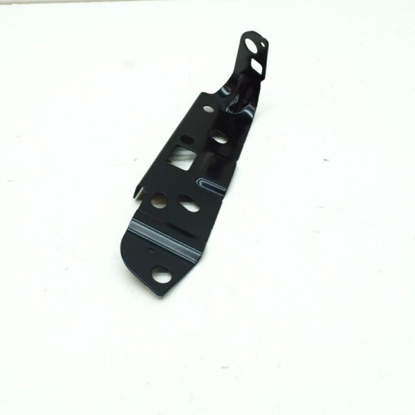 Audi A5 8T Front Right Fender Bracket 8W6821092 New - Image 3