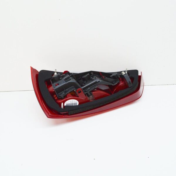 NEW AUDI A1 8X REAR LID RIGHT TAILLIGHT 8X0945094D - Image 5