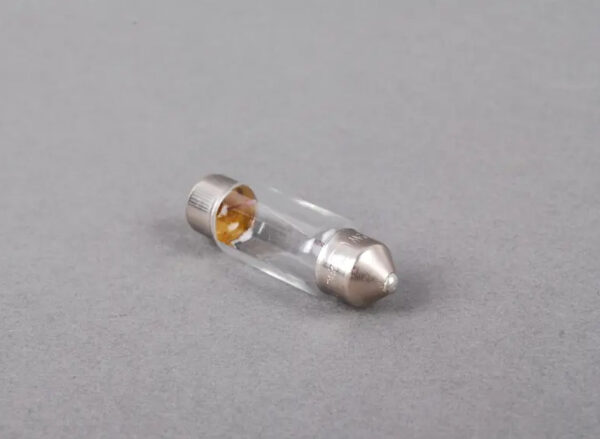 Porsche Panamera 971 license plate lighting bulb 90063102590 new original - Image 3