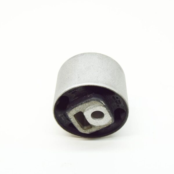 PORSCHE CAYENNE 92A Front Rearward Differential Mount 958343933790 NEW GENUINE - Image 2