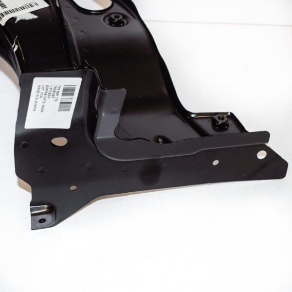 Porsche Cayenne 92A front right fender mount 95850107200GRV NEW
