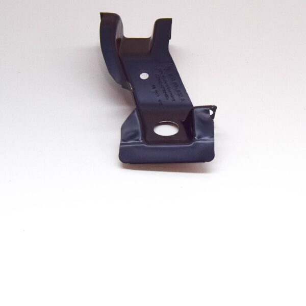 PORSCHE MACAN 95B Right Fender Inner Support Bracket 95B805832AYGRV NEW - Image 6