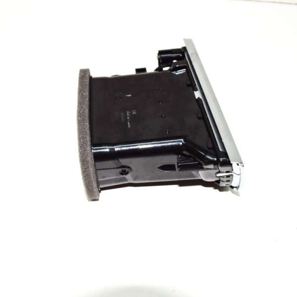 PORSCHE MACAN 95B LEFT OUTER A/C VENT 95B819701EG0B GENUINE