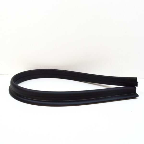 Porsche Macan 95b bonnet front rear rubber 95B823737 NEW REAL - Image 3