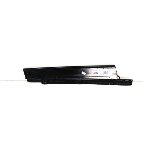 Porsche Macan 95B B-pillar trim front right 95B853318J - Image 5