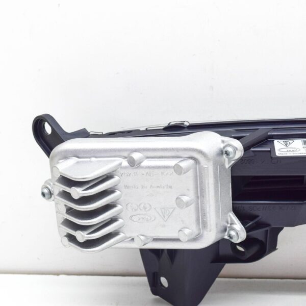 Porsche Panamera 970 auxiliary light front right 97063108052 new original - Image 5