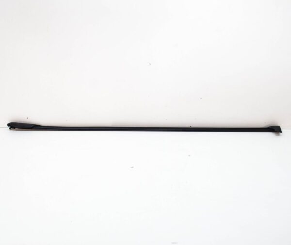 NEW PORSCHE PANAMERA 971 FRONT RIGHT EXTERIOR DOOR MOULDING SEAL 971837120A GENUINE - Image 3