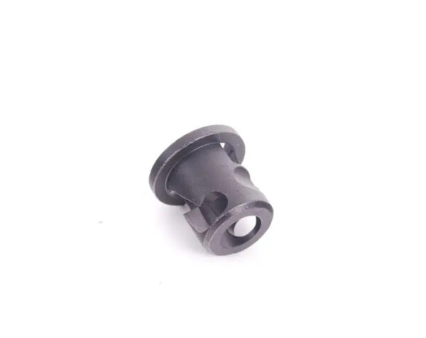 Porsche Boxster 986 right hardtop mounting insert 9865671403, new original - Image 3