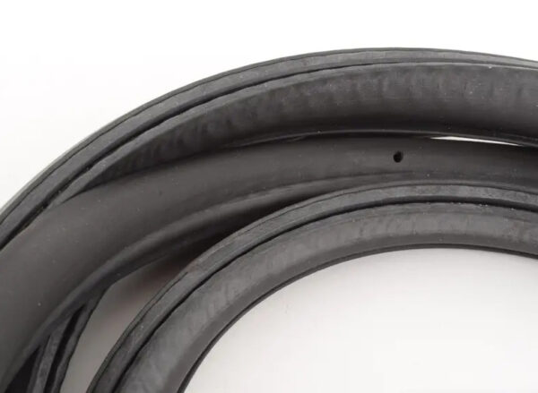 Porsche 911 Targa 996 Rear Window Glass Gasket 99656233700 NEW GENUINE - Image 2