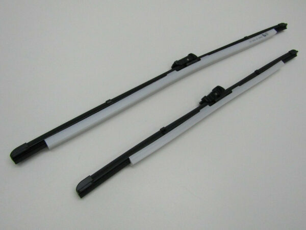 Porsche Cayenne 9y0/9y3 Windshield Wiper Blade Set Front 9Y1955329 NEW ORIGINAL - Image 3